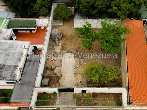 Terreno En Venta De 553 M2 En Excelente Ubicación Vial De Barquisimeto Rah Ve