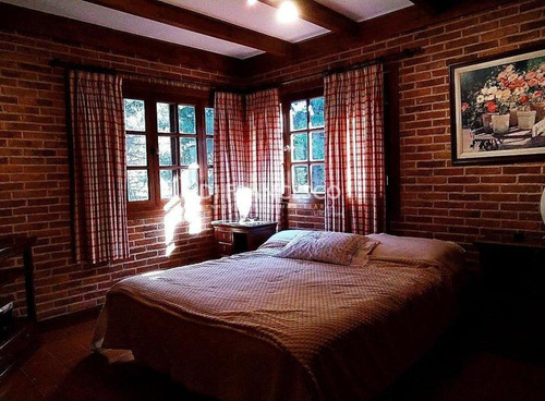Venta - Casa De 7 Ambientes En Pinamar - Enorme Y Exclusiva