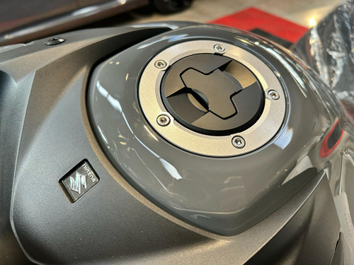 Suzuki V-strom 650 Año 2025 - Hilton Motors Co.
