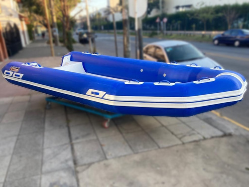 Imagen 1 de 2 de Semirrigido Viking Victory 490