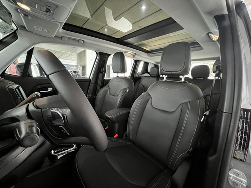 Imagen 13 de 20 de Jeep Renegade Longitude 2023 Entrega Inmediata Negro #13