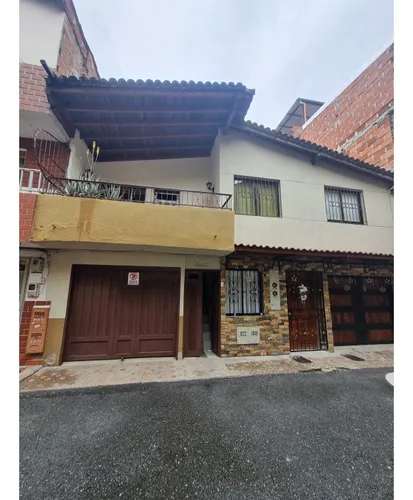Casa En Venta 2do Piso 2 Niveles En Floresta Alcazares 140 Mt²