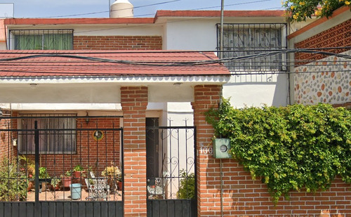 Hermosa Casa En Remate Bancario Ubicada En Bosques De Ecatepec, Ecatepec De Morelos, Méx. Sk04