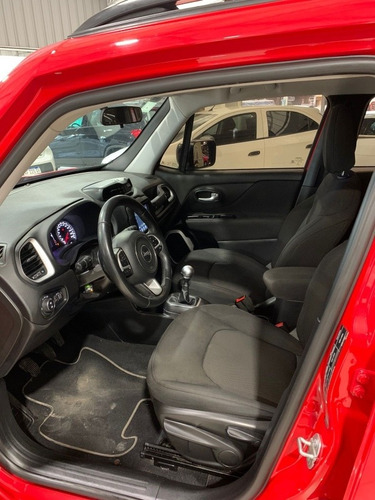 Imagen 15 de 17 de Jeep Renegade 2020 1.8 Sport