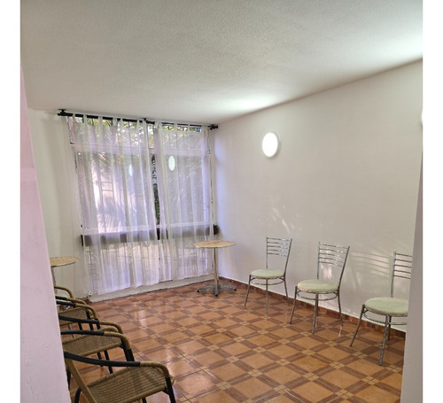 Villa Olímpica, Ñuñoa. Primer Piso + Patio = Tu Nuevo Hogar.