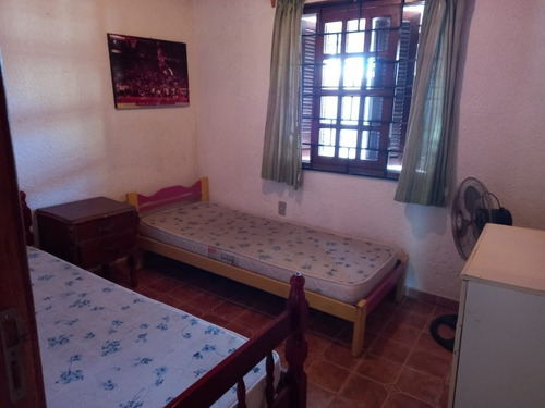Alquilo Casas, En El Chuy, En La Barra (alvorada)a 3 Cuadras De La Playa