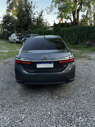 Toyota Corolla 1.8 Xei 6m/t