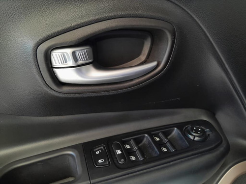 Jeep Renegade 1.8 16V FLEX LONGITUDE 4P AUTOMÁTICO