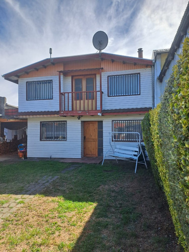 Oportunidad! Amplio Sitio Con 2 Casas, Próximo A Recabarren.