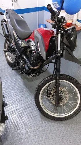 Akt Ttr 180 Modelo 2018