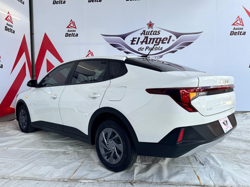 Kia K3 1.6 L Sedan At