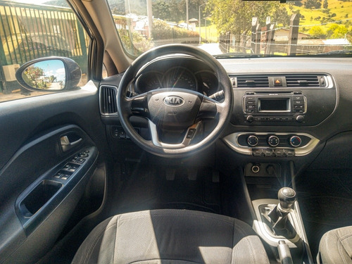 Kia Rio 2016 1.25 4 P