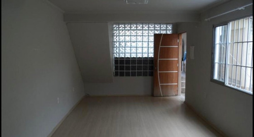 Imagem 1 de 8 de Casa 4 Comodos