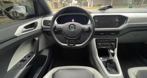 Imagen 12 de 18 de Volkswagen T-cross Highline 1.6 Tip