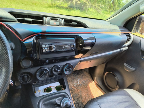 Toyota Hilux 2.8 Tdi Std Cab. Dupla 4x4 4p
