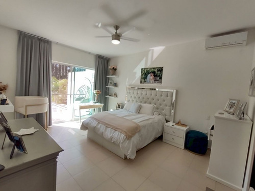 Casa Estilo Contemporáneo En Lomas De Cuernavaca.