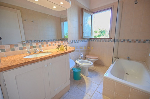 Casa En Alquiler De 4 Dormitorios, Piscina Y Barbacoa En San Rafael.- Ref: 3875