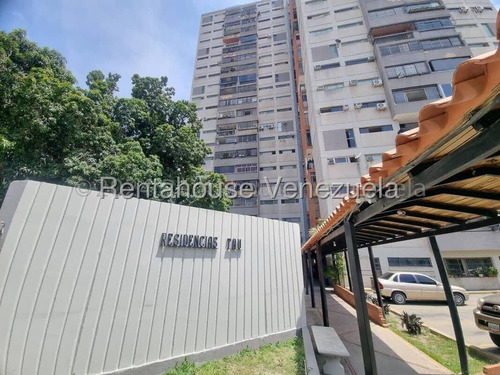 César Bullones Vende Magnífico Apartamento En Av Lara, Lara 25-18566