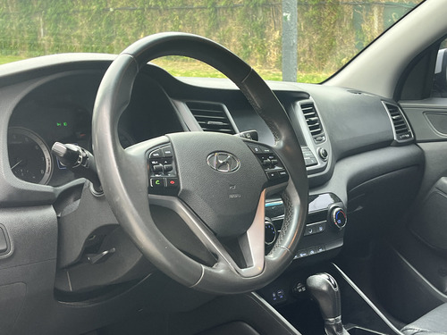 Hyundai Tucson 2.0 16v