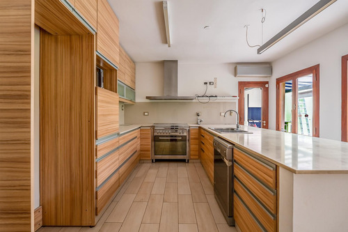 Excelente Casa - 5 Amb - Piscina - Parrilla - Suite - Belgrano R