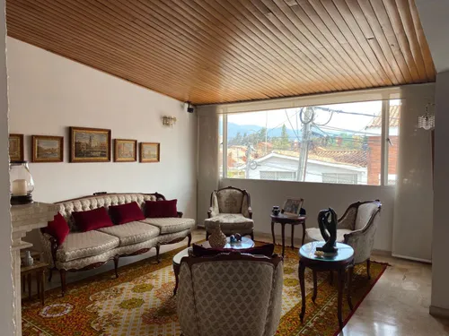 Apartamento En Venta En Alhambra. Cod V16632