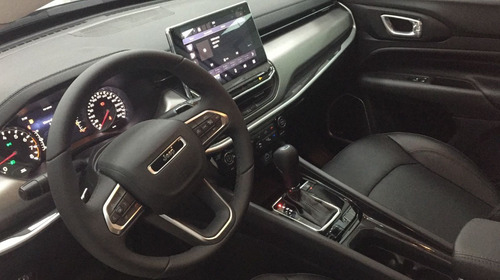 Imagen 10 de 16 de Jeep Compass 1.3t Longitude Plus At6 4x2