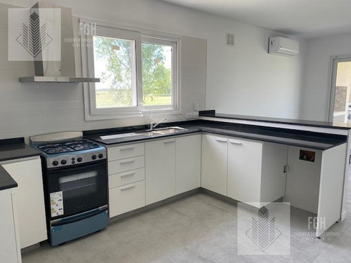 Casa A Estrenar En Naudir!!!