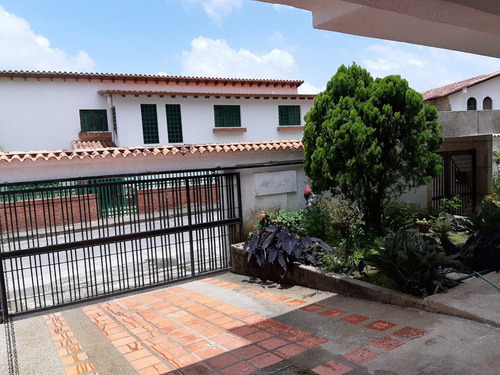 Imagen 2 de 14 de Venta De Casa En San Antonio De Los Altos. Urb El Retiro Rz