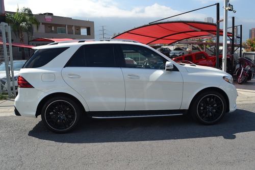 Imagen 2 de 13 de Mercedes Benz Gle 63 Amg 2017