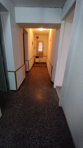 En Venta Casa 3 Dormitorios, A 15 Cuadras Del Centro