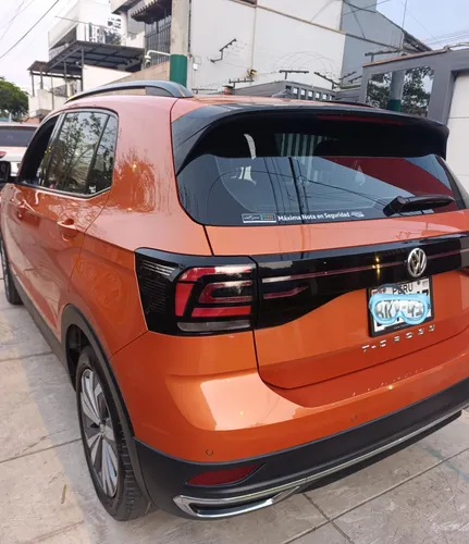 Camioneta Suv Año 2020 Volkswagen T-cross Comfortline Tiene