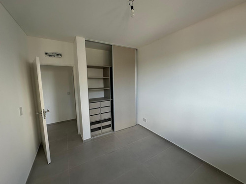 Departamento De 3 Ambientes A Estrenar. Full Amenities.