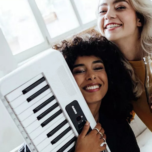 Imagem 4 de 5 de Teclado Musical Casio Ct-s200wec2-br Branco Com Fonte