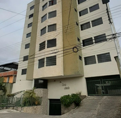 Imagen 1 de 7 de Amplio Y Bello Apartamento Centrico