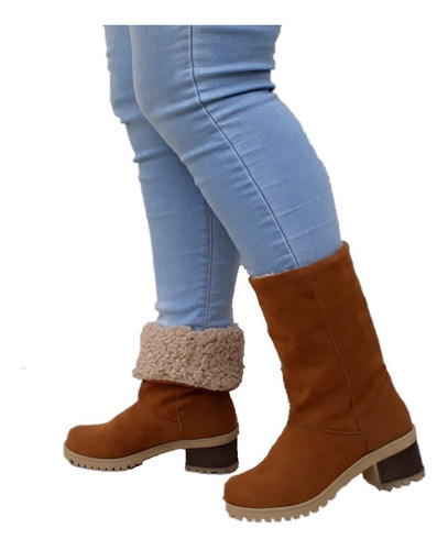 Imagem 2 de 5 de Bota Feminina Forrada Com Lã Caramelo Salto Médio Grosso