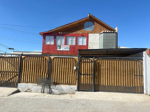 Se Arrienda Casa Hospedaje (80204)