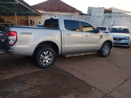Ford Ranger 3.2 Xlt Cab. Dupla 4x4 Aut. 4p 6 marchas