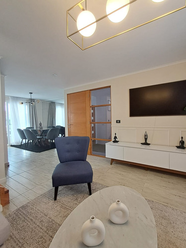Venta Amplia Casa Sector Costa Laguna