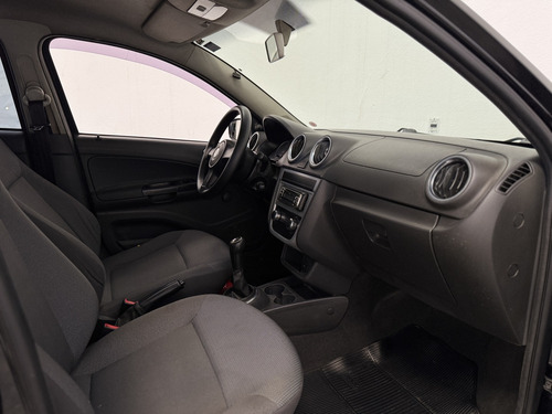 Volkswagen Gol 1.0 MI 8V FLEX 4P MANUAL G.IV