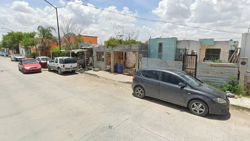 Sk16 - Casa En Remate Bancario En C. Articulo 8, Las Torres, Nuevo Laredo, Tamaulipas (65% Debajo Del Valor Comercial Solo Recurso Propio De Contado)