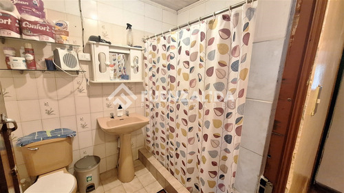Casa En Venta De 5 Dorm. En Estación Central, Ymg
