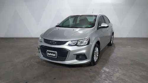 Chevrolet Sonic 1.6 MT D LT