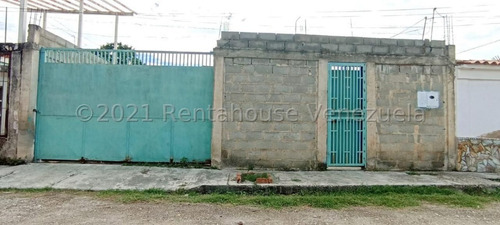 Imagen 3 de 30 de Casa En Venta El Ujano, Zona Este Barquisimeto, 242 Metros2, Construcción Nueva,facil Acceso A Zona Comercial. Contacto 0424-5620928 Flex 22-9075 Z29