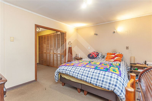 Casa En Venta De 5 Dorm. Con Piscina En Las Condes