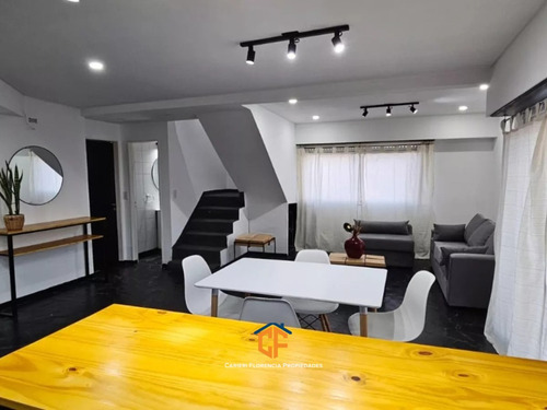 Departamento 4 Ambientes Tipo Dúplex Con Cochera Incluida, En Venta Y Muy Buen Estado, Apto Crédito