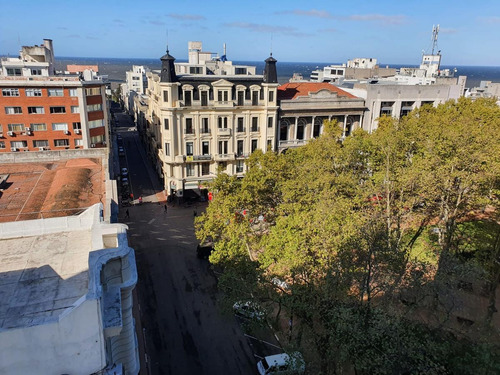 Imagen 1 de 20 de Frente A Plaza Matriz, Gran Vista, 115 M2 , Reciclado