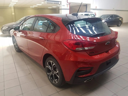 Chevrolet Cruze 5 1.4 Rs At 5 p
