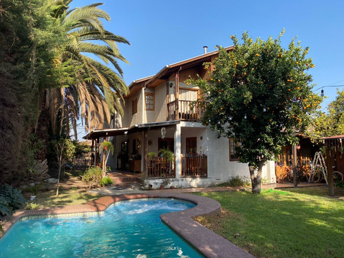 Se Vende Casa Tradicional | 576 M2 | 6d+3b | Los Orientales