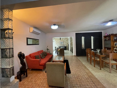 Casa En Venta En Trigal Norte, Las Clavellinas Gr-8197952