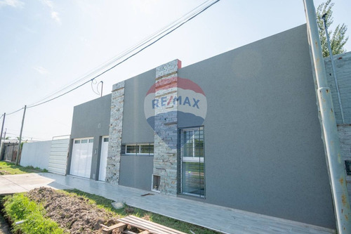 Casa Moderna A Estrenar En Alquiler En Recreo